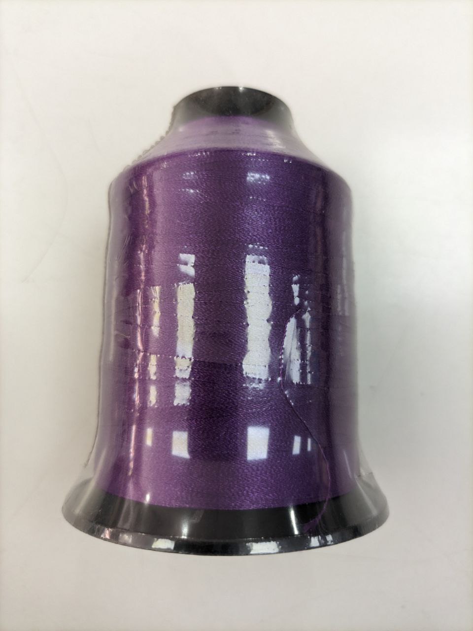 Hilo para Maquina de Bordar Morado